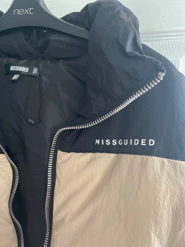 Missguided Sleeveless Puffer Jacket image 3